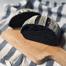 Chlieb s čiernym uhlím 400 g