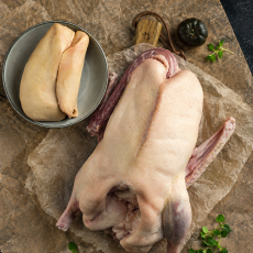 Hus kŕmená s pečienkou a drobkami (cca 5 kg) (voľný chov)